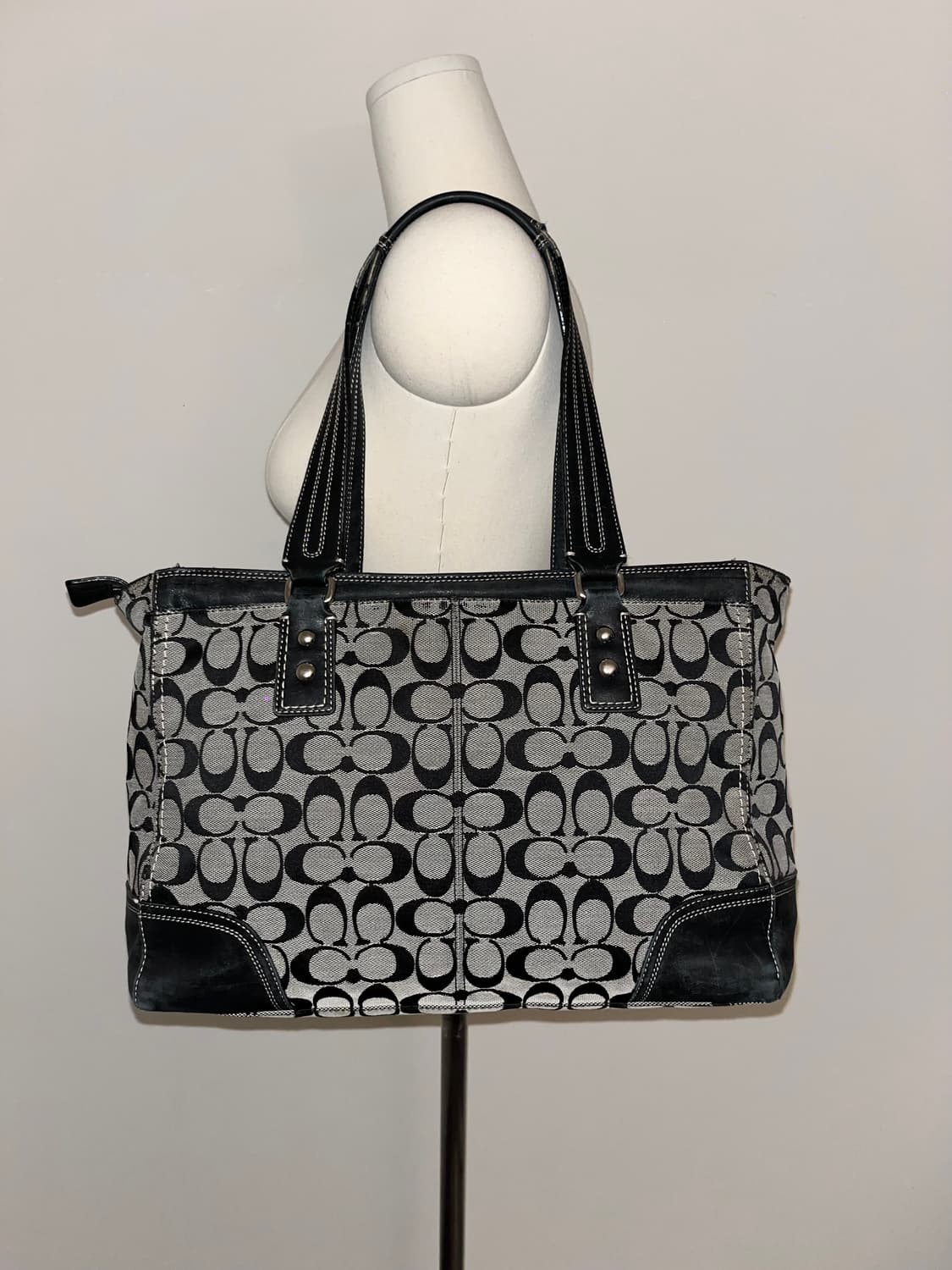 📦Coach Cookies&cream shoulder bag 상품이미지4