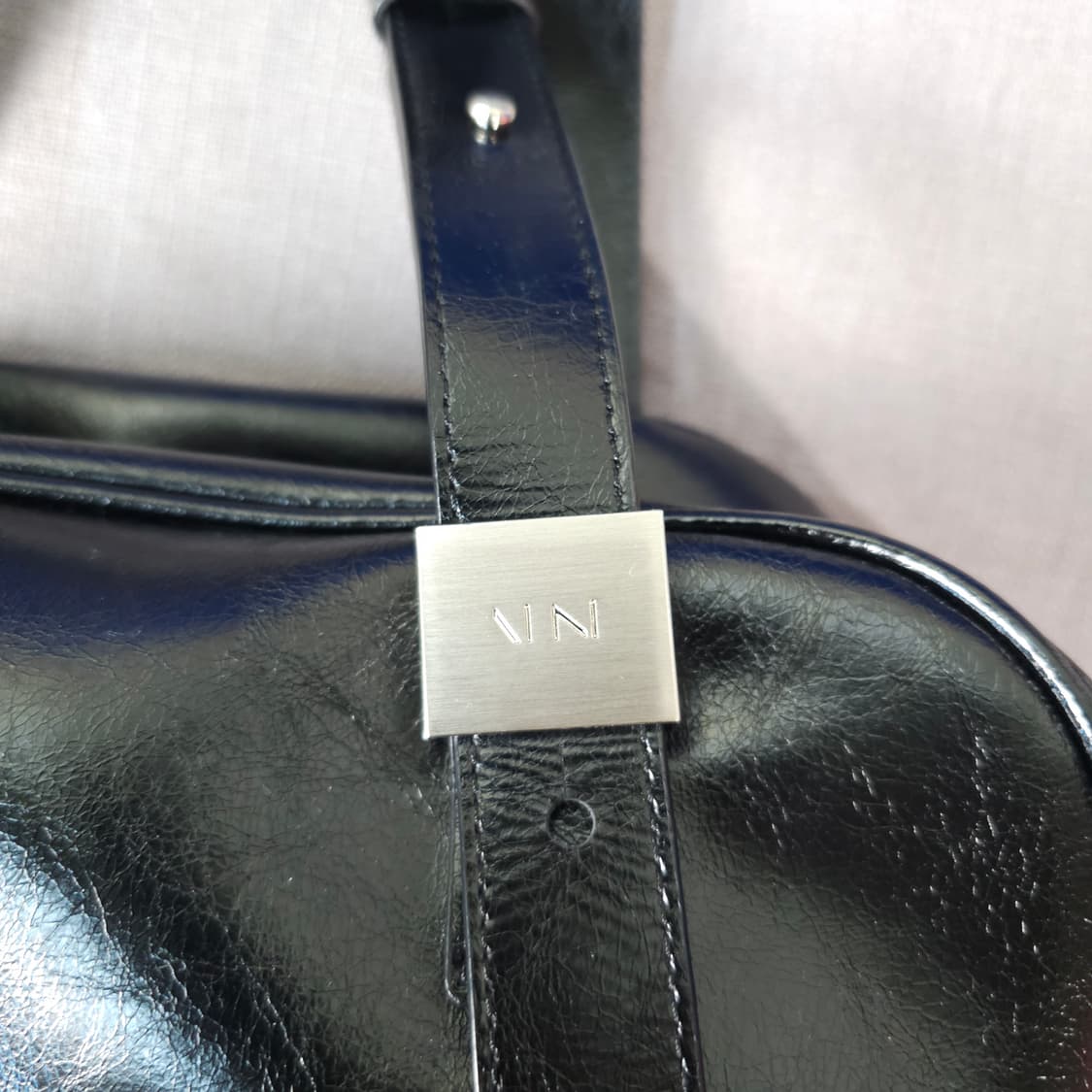 아니 AHNI 미드나잇 보스턴 백 상품이미지3