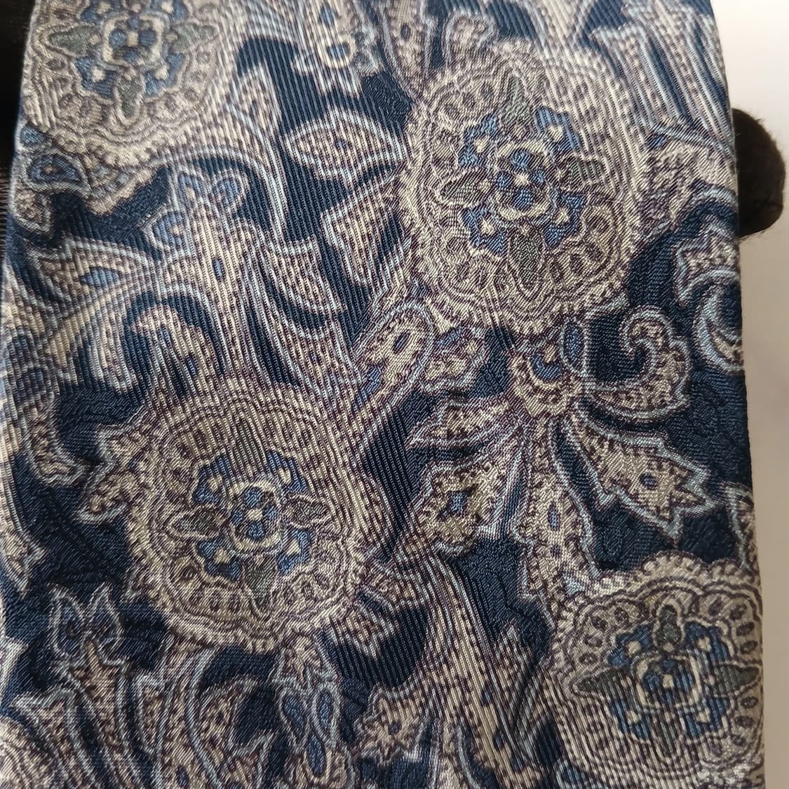 버버리 실크 네이비 페이즐리 패턴 넥타이 8.9cm B등급 A19516
 상품이미지8