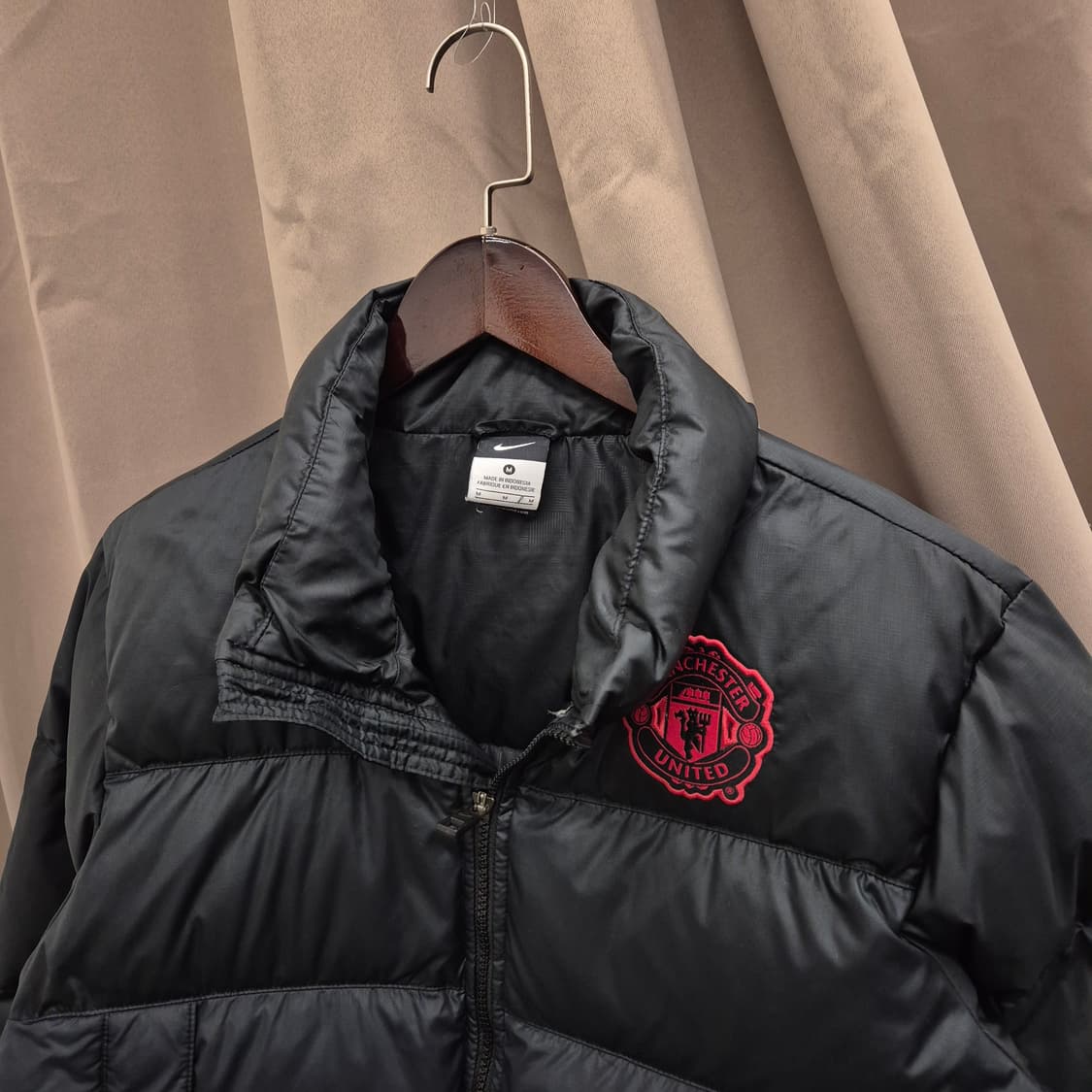 나이키 맨유 블랙 패딩 점퍼 M 상품이미지2