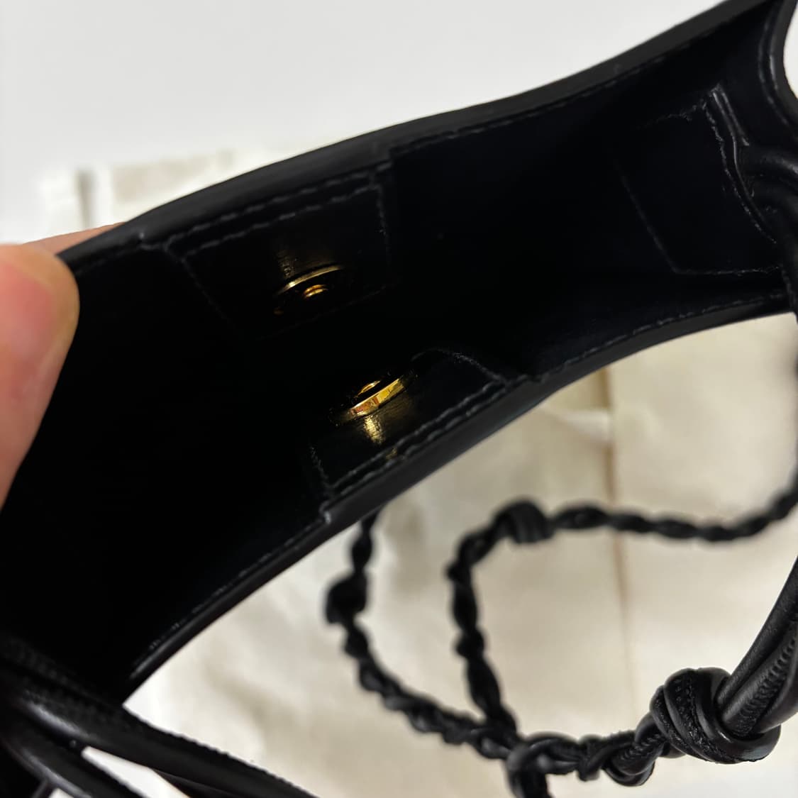 질샌더 탱글백 스몰 블랙 상품이미지3