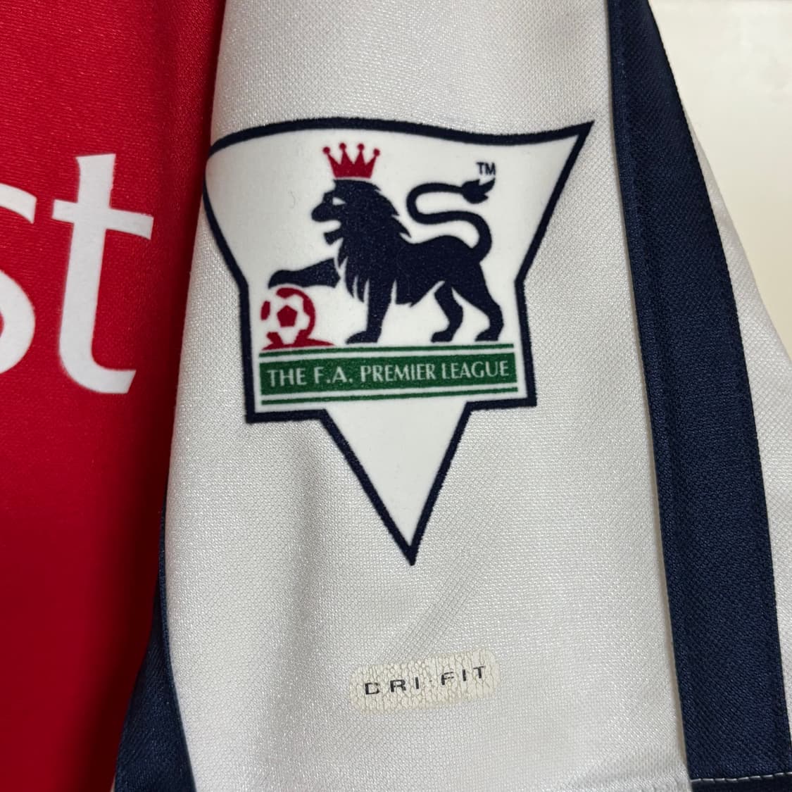 00-02 아스날 홈 리그 베르캄프 유니폼 상품이미지6