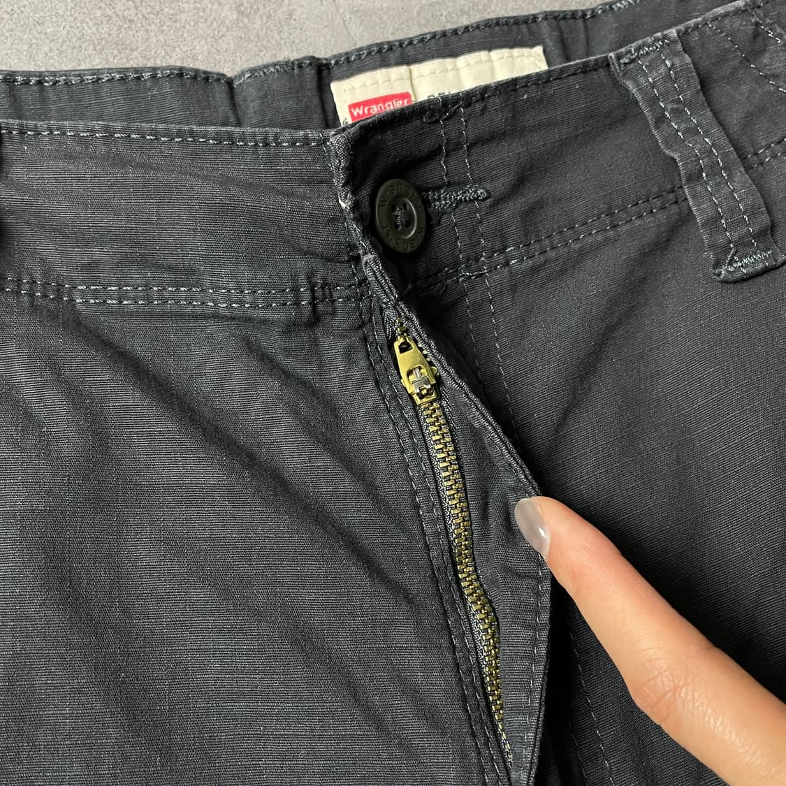 WRANGLER 랭글러 빈티지 차콜 카고 하프 팬츠 A00748 상품이미지3