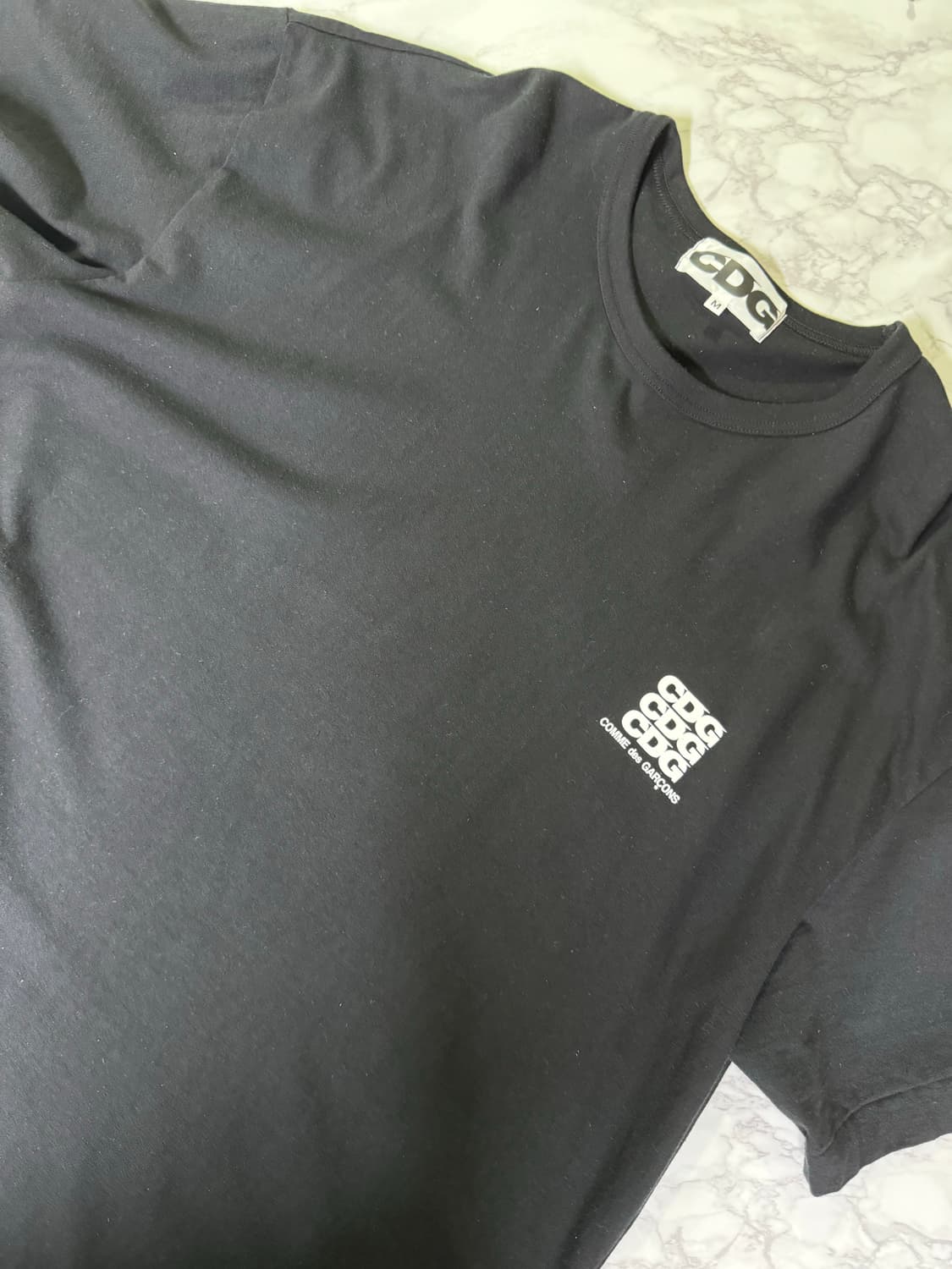 cdg 꼼데가르송 반팔 블랙 M 상품이미지2