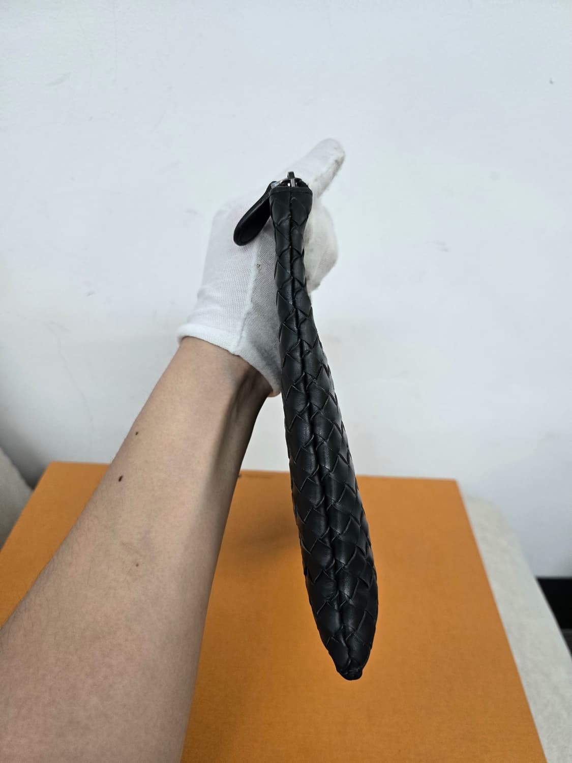 [보증서 정품] 보테가베네타 클러치백 상품이미지4
