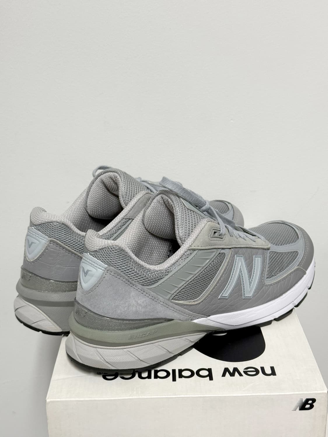 [275] 뉴발란스 x 엔지니어드가먼츠 엔가 990v5 그레이 상품이미지3