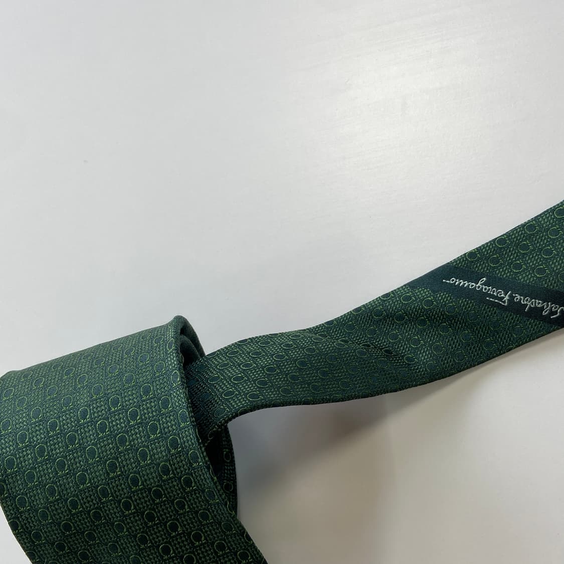 페레가모(Ferragamo) 명품 정품 모노그램 넥타이 8.6cm 상품이미지5