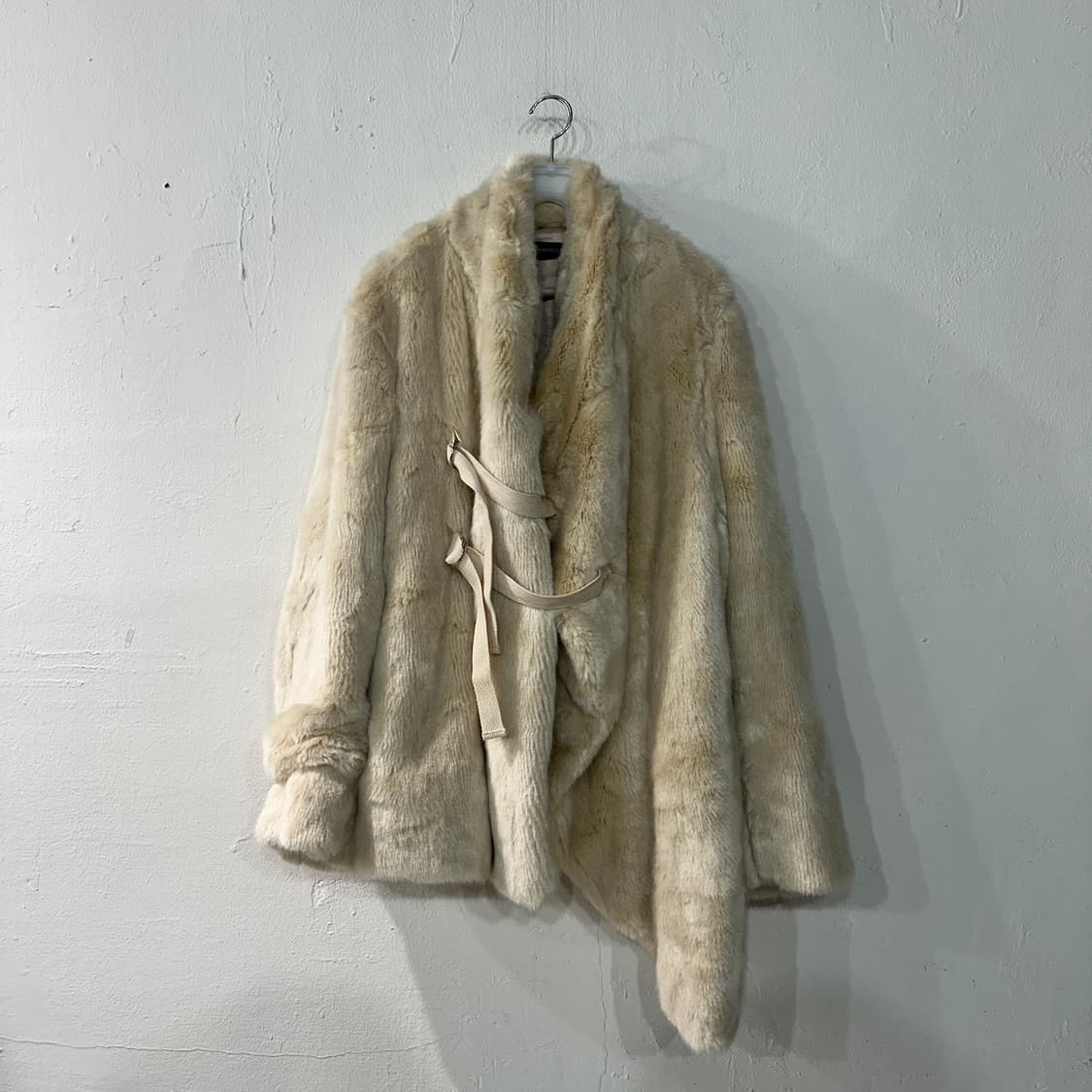 선데이오프클럽 퍼 자켓 상품이미지1