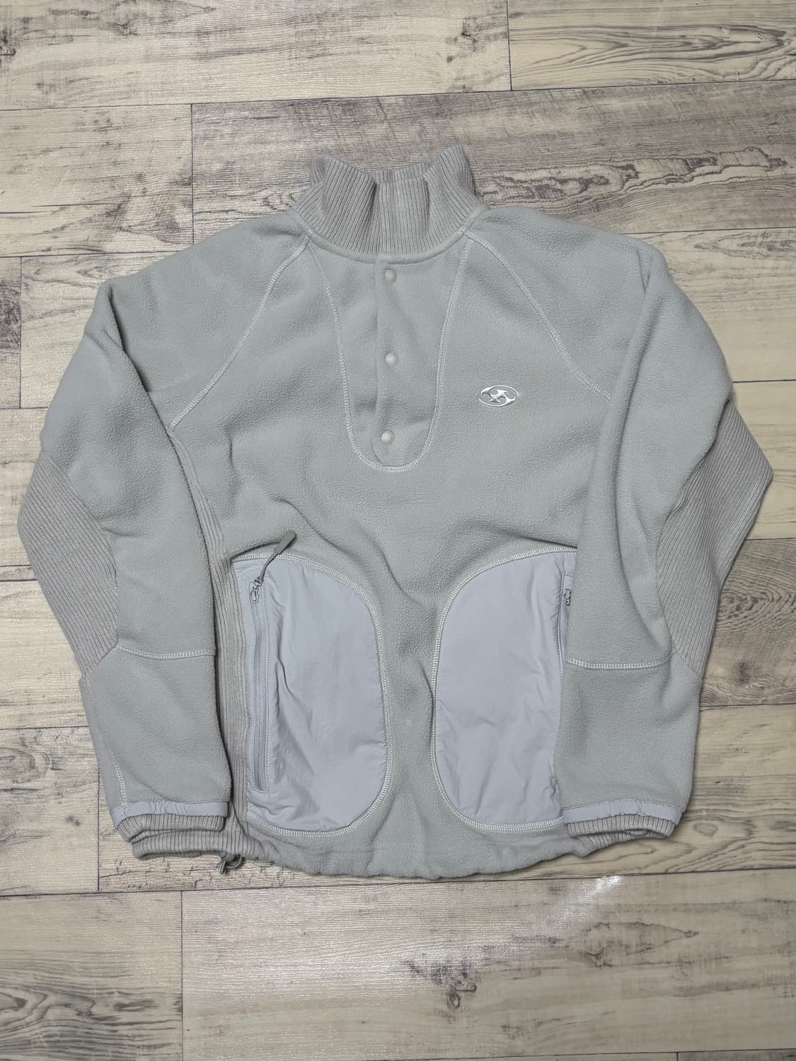 산산기어 컴파운드 플리스 탑 라이트 그레이 - 23FW 1size 상품이미지2