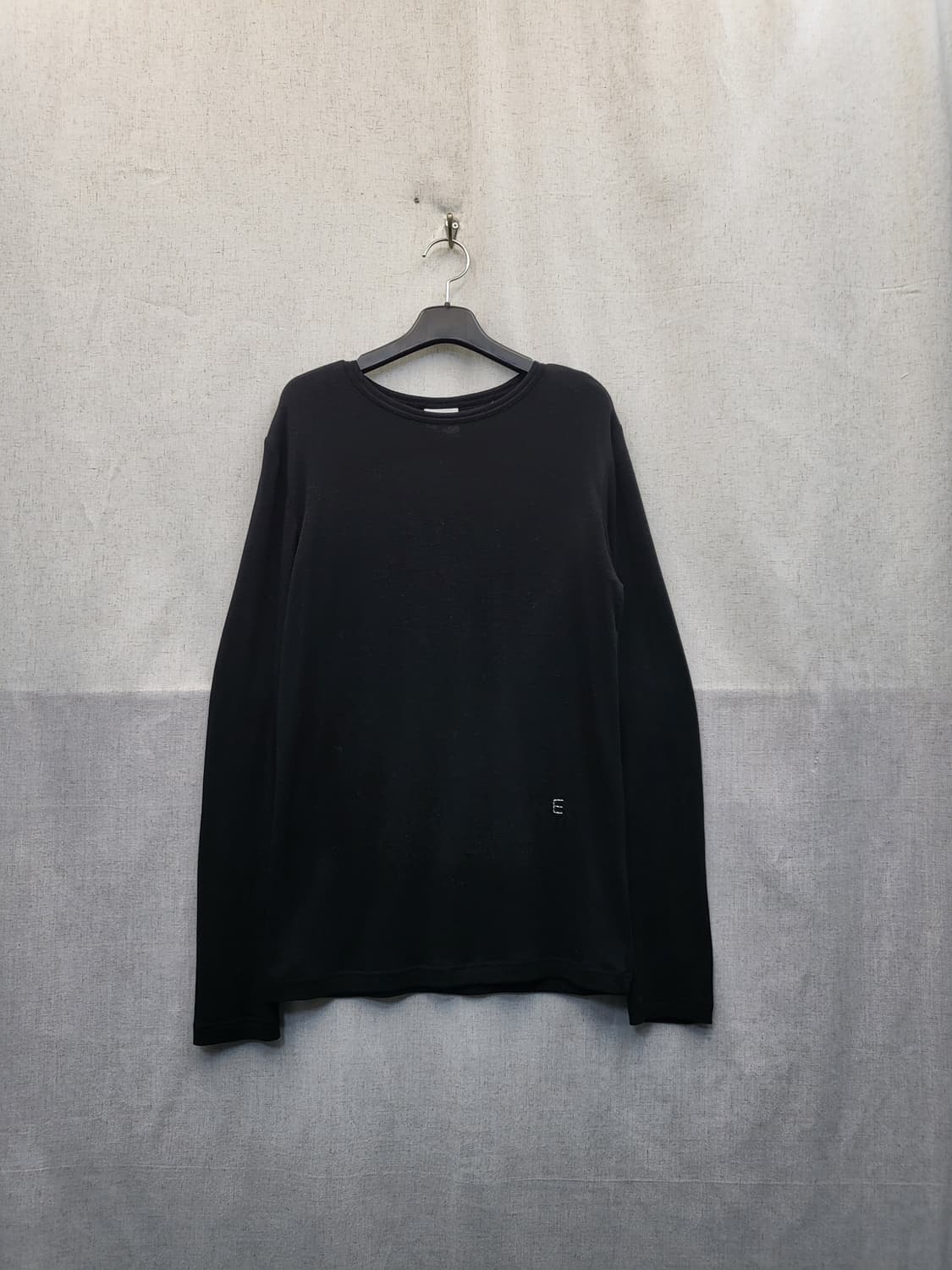 EDENIK 블랙 긴팔 티셔츠 상품이미지1
