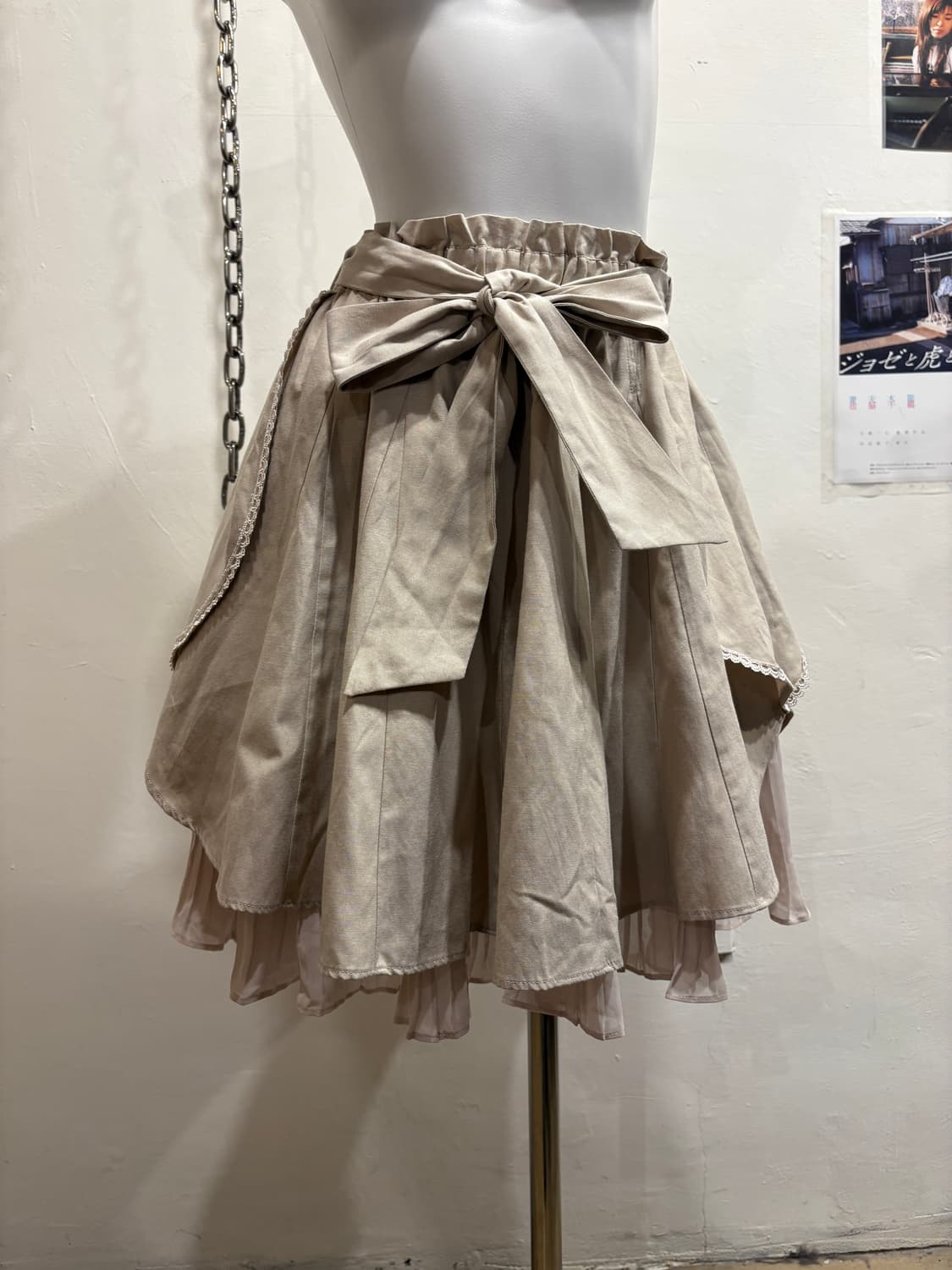 axes femme 엑시즈팜 리본 스트랩 아이보리 스커트 갸루 모리 상품이미지1