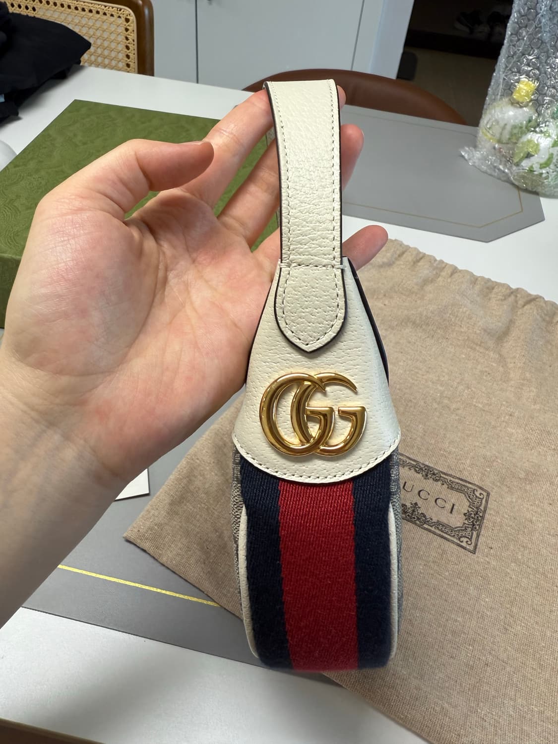 Gucci 구찌 오피디아 GG 미니백 (화이트 베이지) 상품이미지4