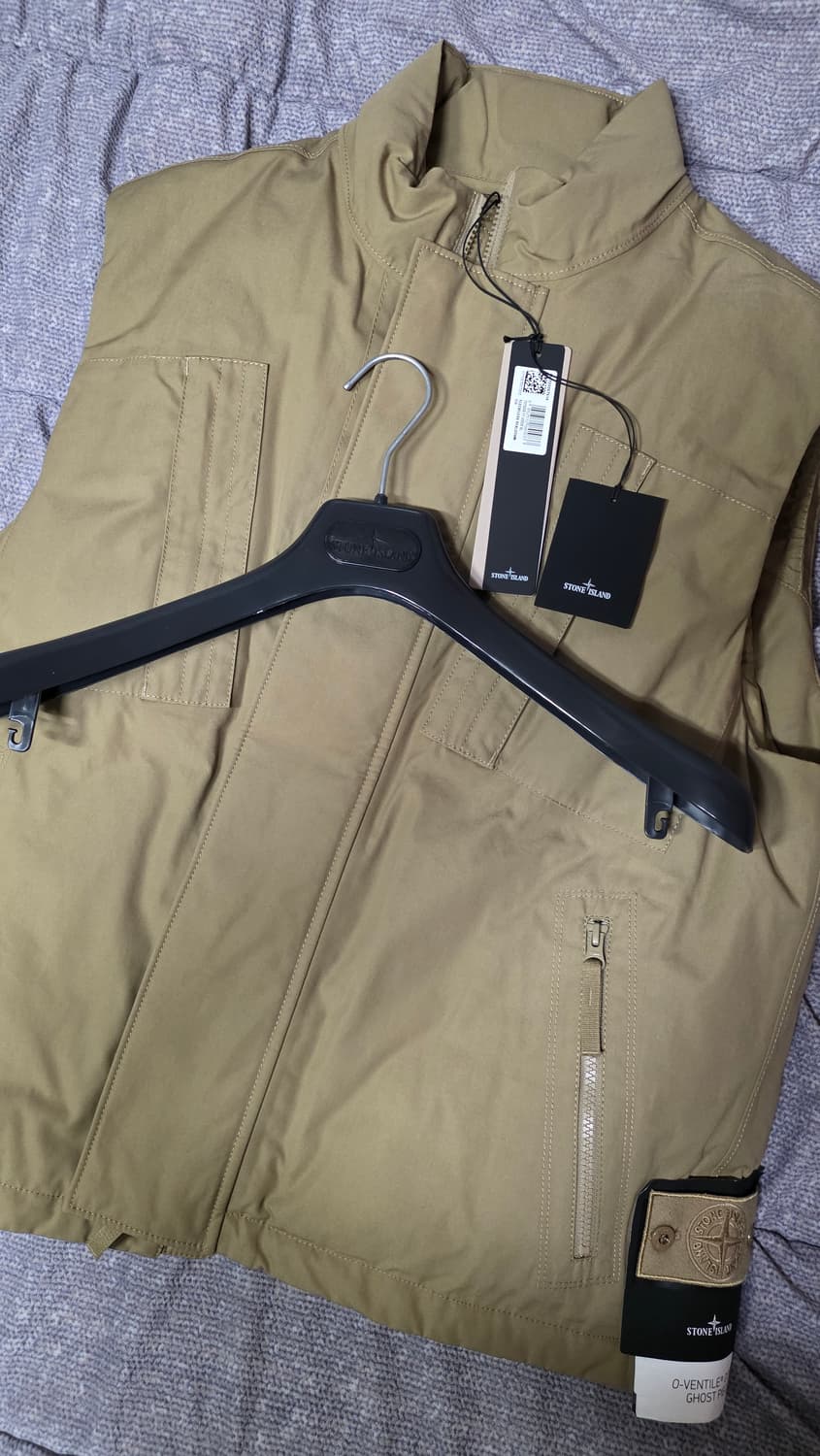 스톤아일랜드 고스트 O-벤틸 패딩 Desert XL (새상품) 상품이미지1