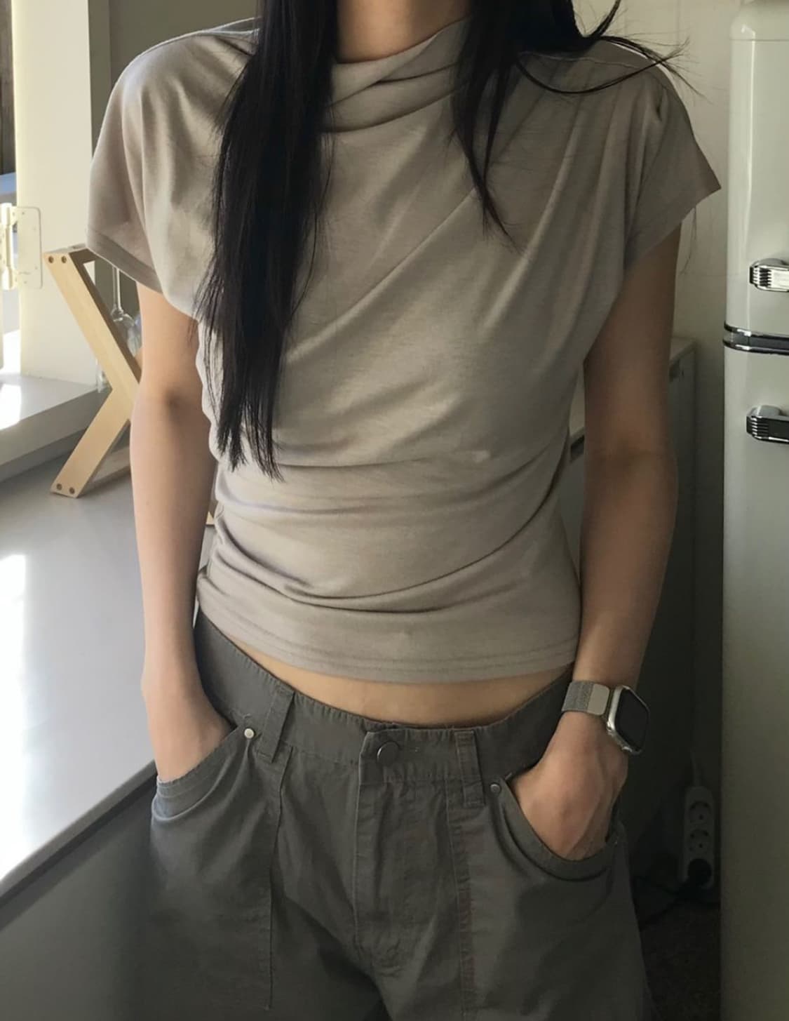 1회착) 원그린 연카키 셔링 터틀넥 모달 캡소매 반팔티 연카키 상품이미지2
