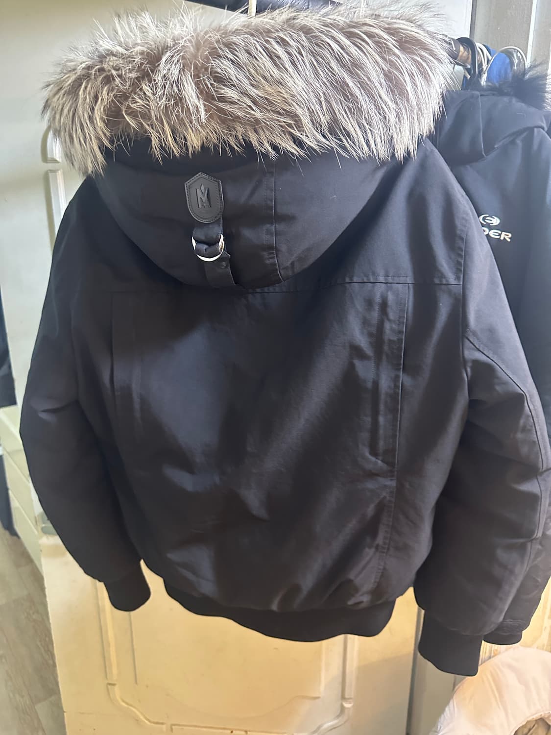 맥케이지딕슨 패딩 실버퍼 무하자급 판매 상품이미지7