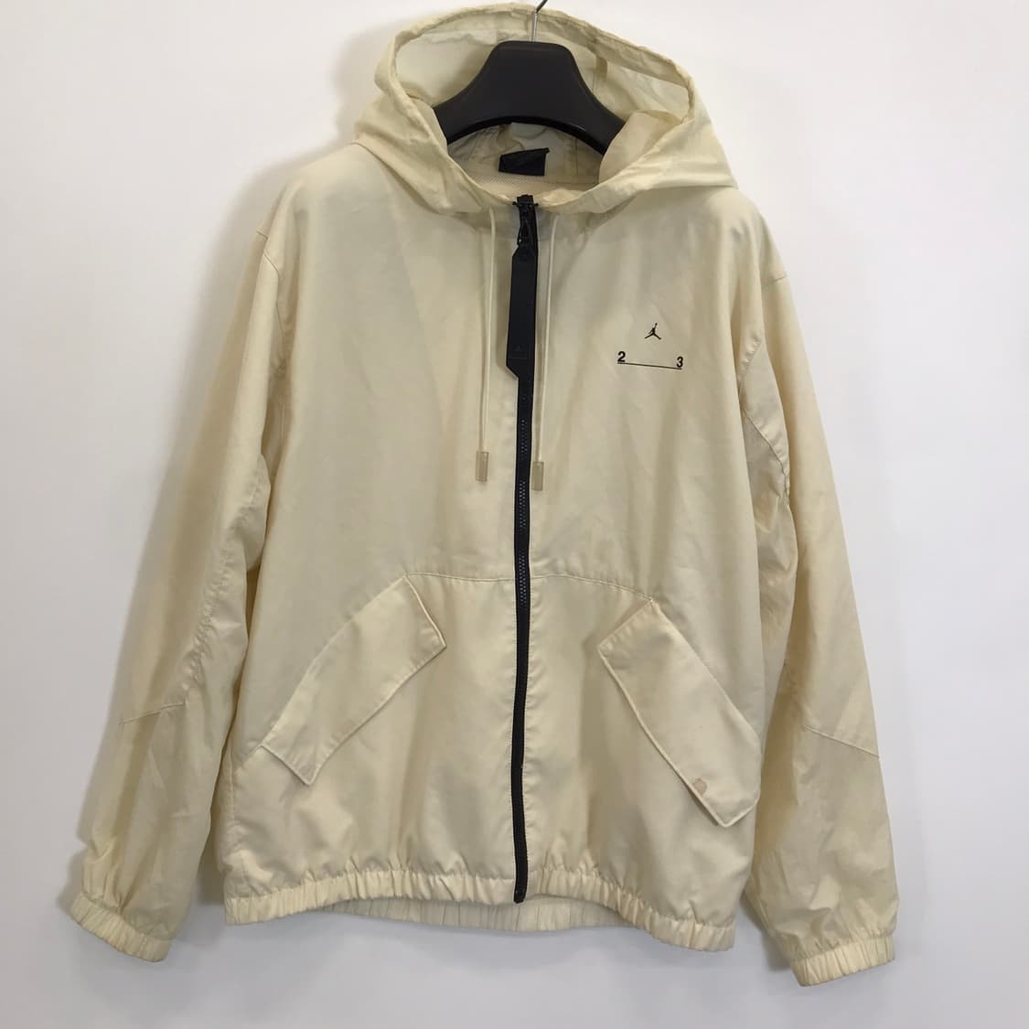 조던 엔지니어드23 바람막이 코코넛밀크 [XXL] 상품이미지1