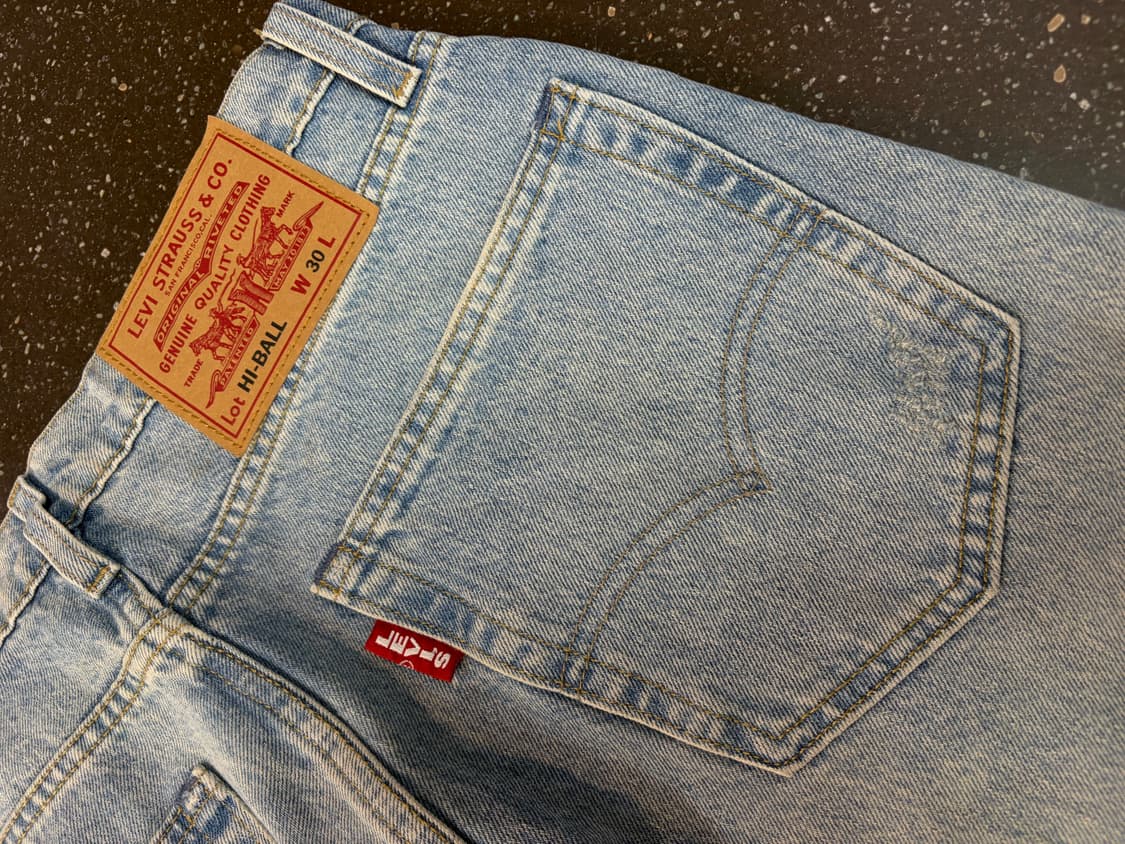 리바이스 프리미엄 하이볼 워싱 데미지드 데님 팬츠 상품이미지5