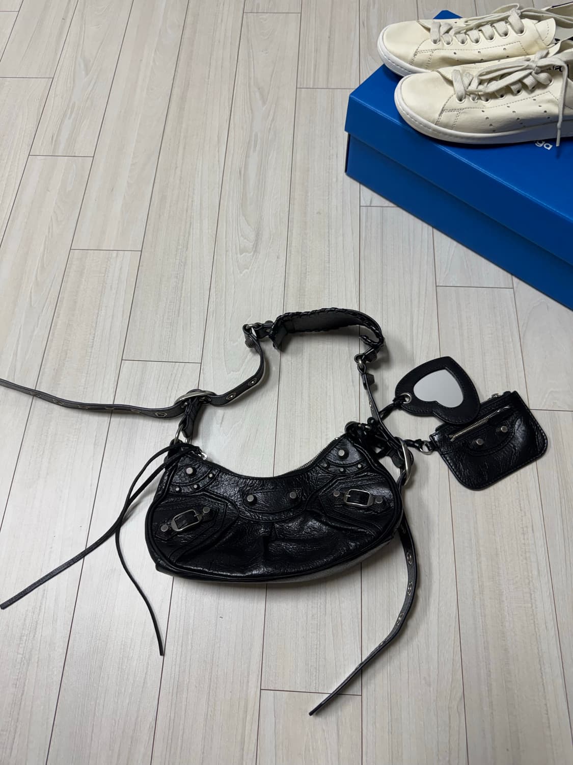 발렌시아가 르카골xs 블랙 실버 상품이미지1