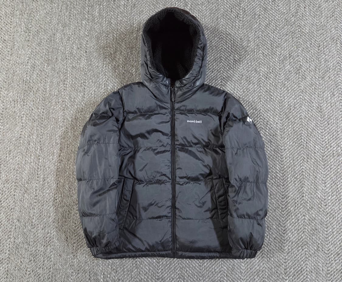 몽벨 mont-bell 블랙 리버시블 패딩 상품이미지1