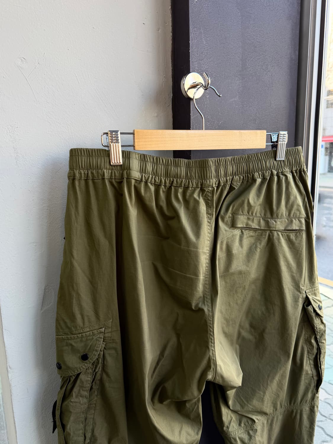 34/ 스톤아일랜드 웨이스트 밴딩 테이퍼드 카고팬츠 상품이미지9