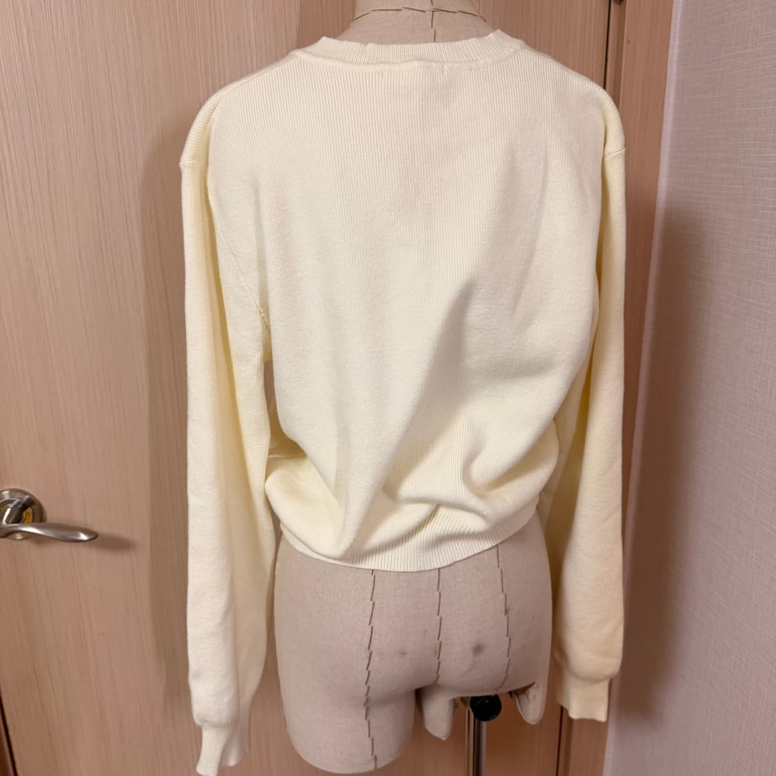 66사이즈) 오로 (라퍼지포우먼) 에센셜 라운드 니트 가디건 상품이미지4