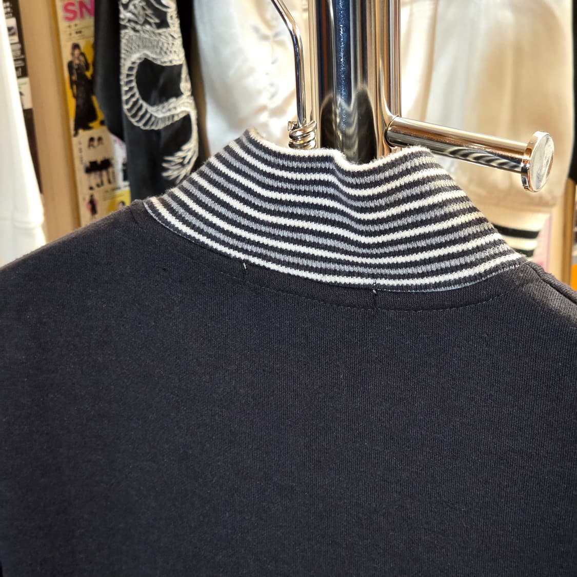 JPN 스트라이프 포인트 차콜 코튼 집업 상품이미지5