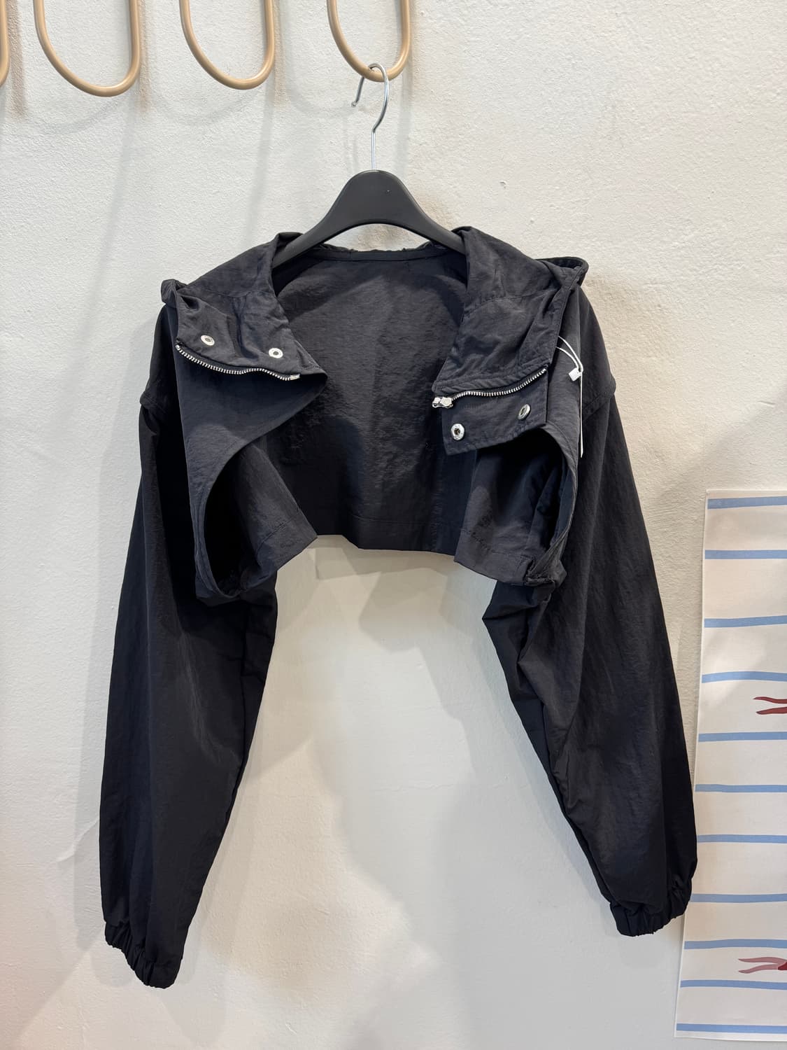 크롭 후드 윈드브레이커 상품이미지4