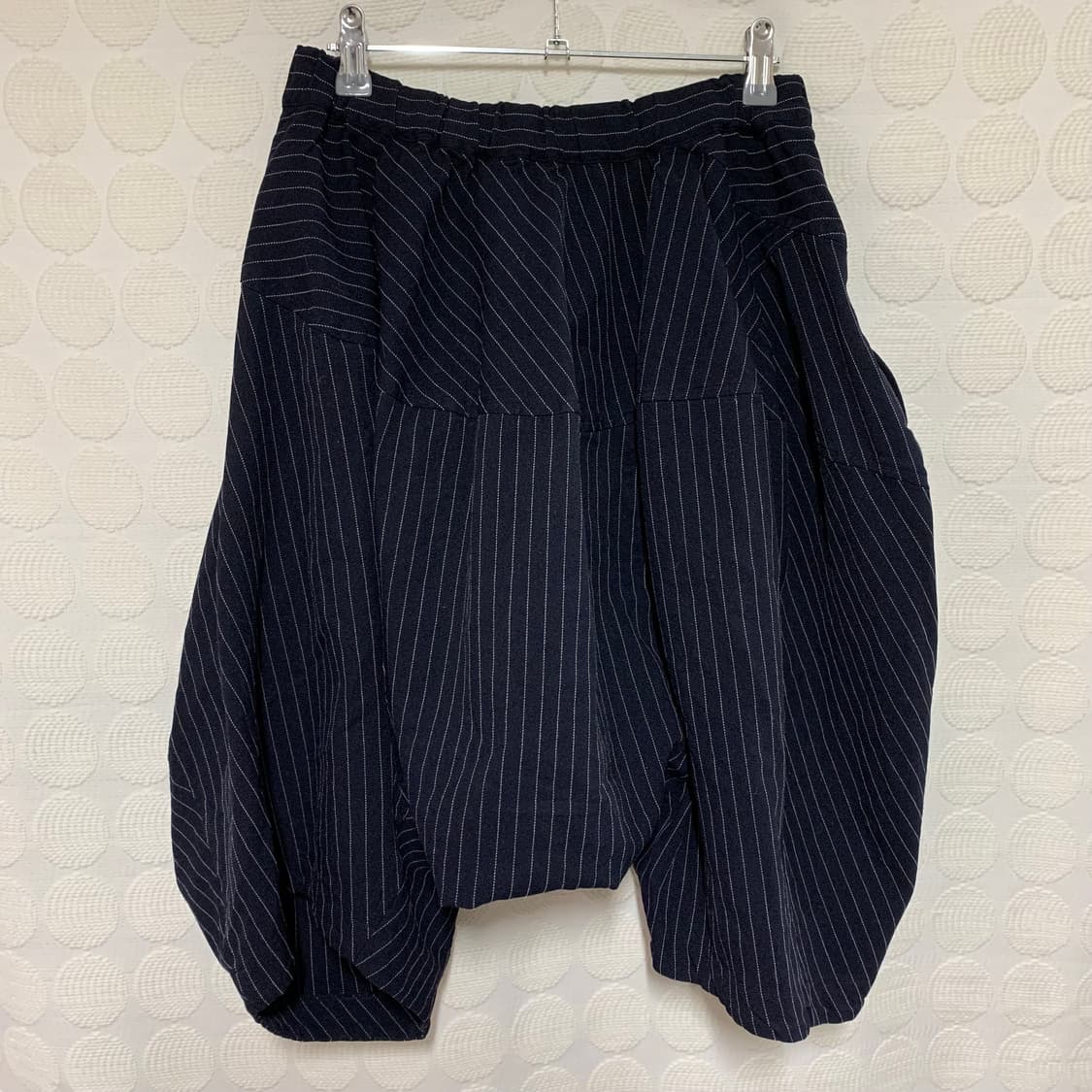 꼼데가르송 스트라이프 7부 드롭 크로치 팬츠 상품이미지3