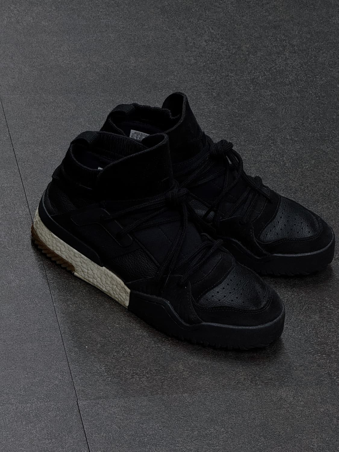 275 / 아디다스 알렉산더왕 AW BBall 블랙 상품이미지3