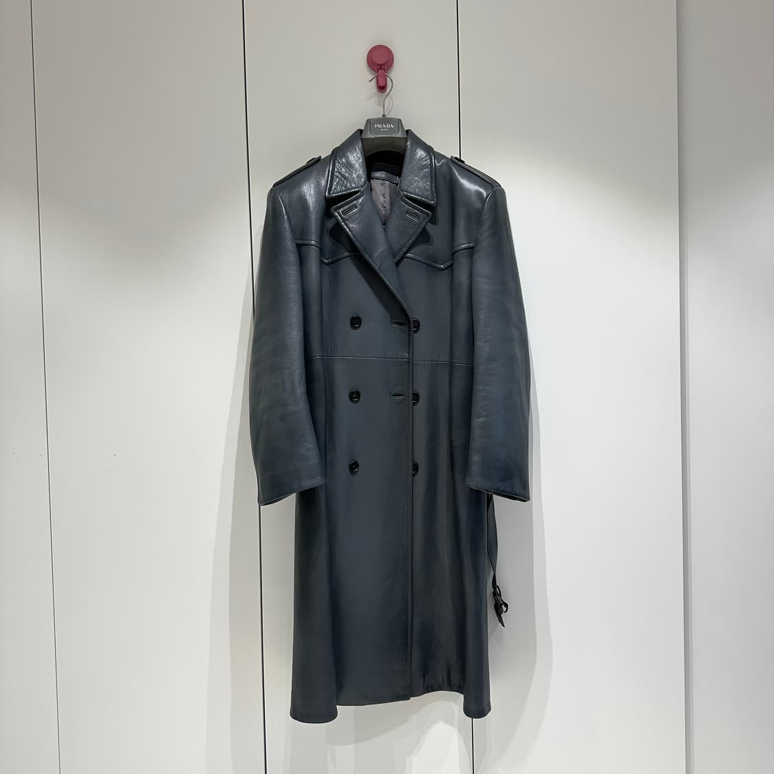 프라다 라프시몬스 22fw 고트레더 밀리터리 코트 상품이미지1