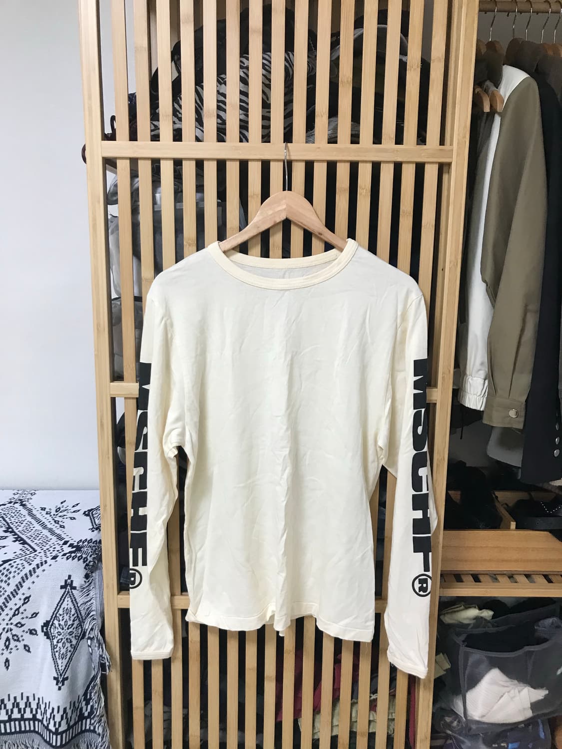 미스치프 긴팔티 상품이미지1