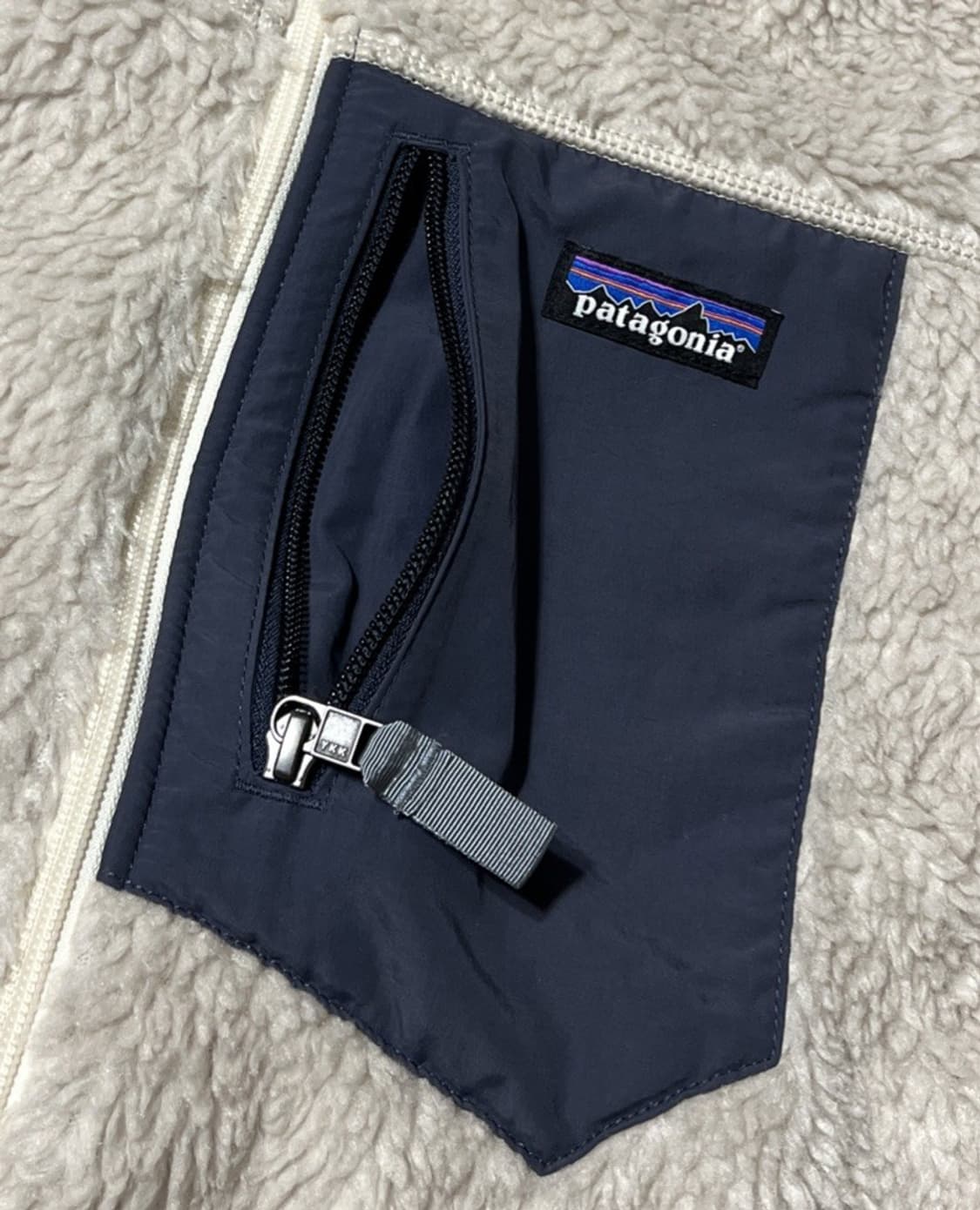 10s 파타고니아 레트로-X 아이보리/네이비 상품이미지3