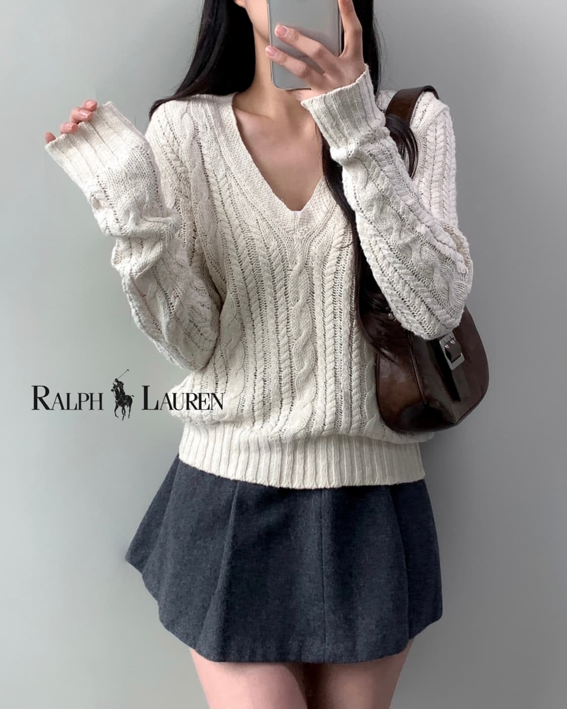 폴로 브이넥 니트  상품이미지1