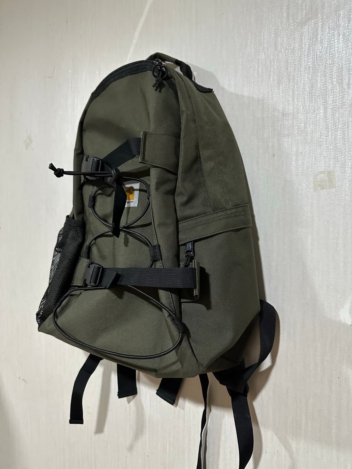 칼하트 킥플립 백팩 카키색 상품이미지2