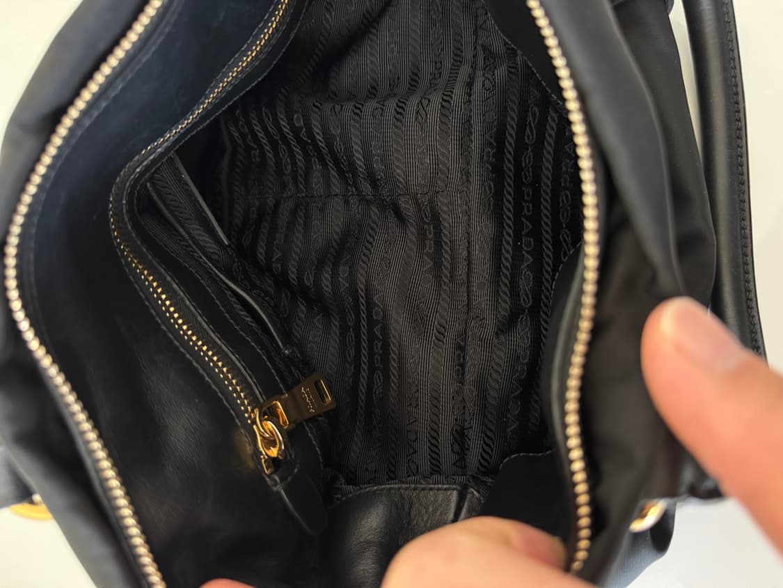 프라다 포코노 나일론 블랙 토트백 상품이미지9