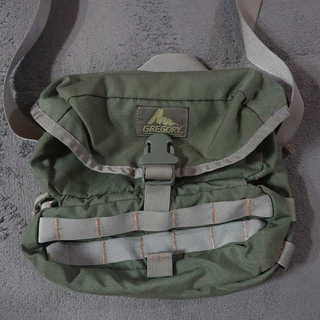 그레고리 밀리터리 크로스백 슬링백 상품이미지2