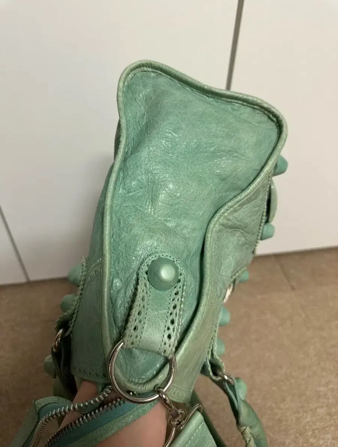 발렌시아가 민트 모터백 커버징 한정판 상품이미지10