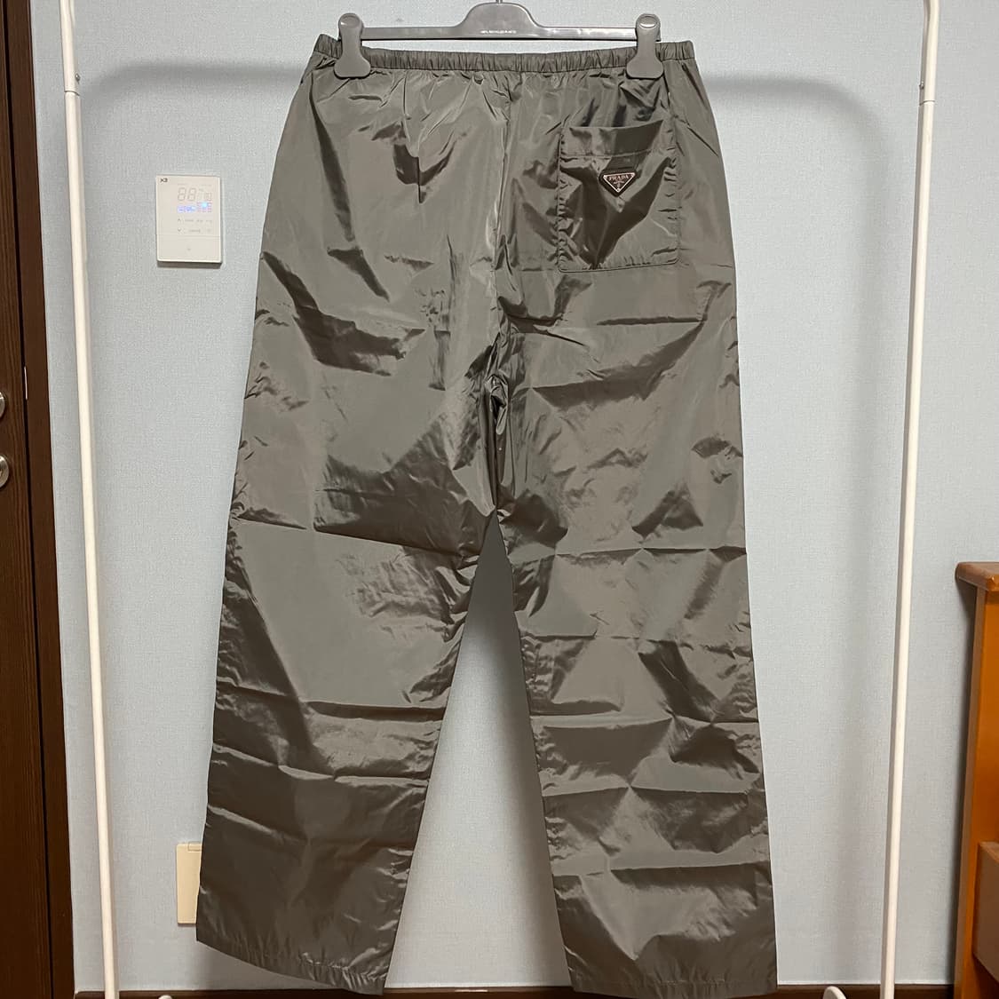 [M] 프라다 라이트 테크니컬 페브릭 팬츠 아이언 그레이 상품이미지2