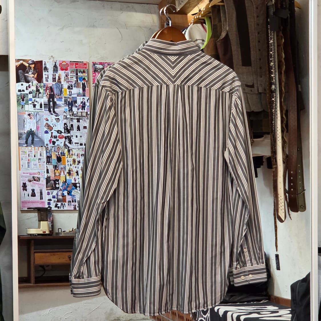 타미힐피거 그레이 스트라이프 오버핏 셔츠 상품이미지5