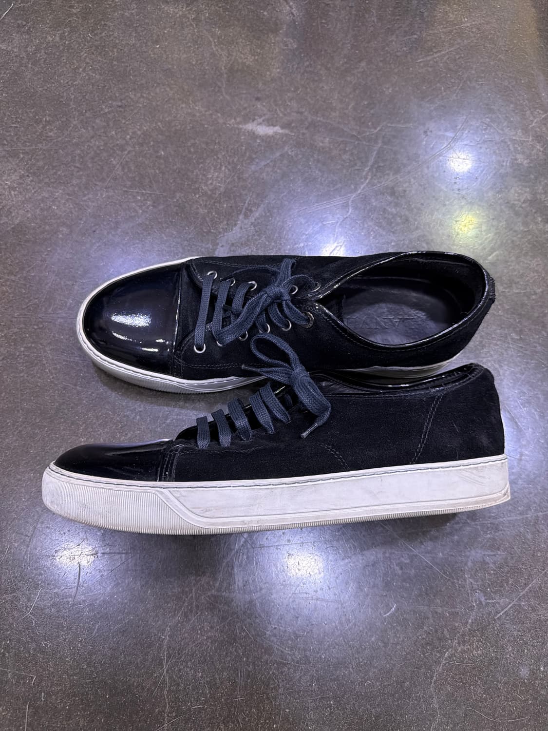 랑방 벨루어 스웨이드 스니커즈 블랙 8 사이즈 270 상품이미지6