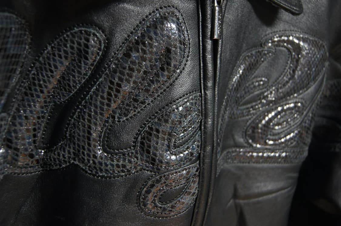 pelle pelle (펠레 펠레) 가죽블루종 상품이미지4