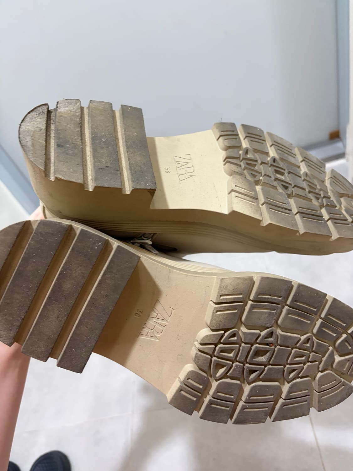 자라 앵클부츠 상품이미지9