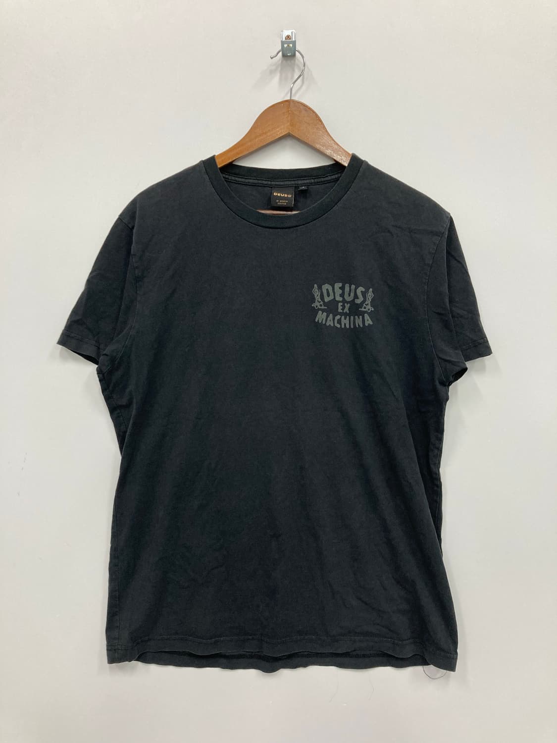 데우스 반팔 상품이미지1