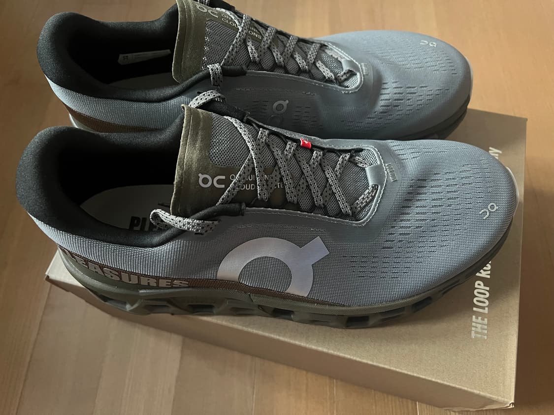 온러닝 클라우드몬스터 2 플레져스 eu45 사이즈 새상품 상품이미지1