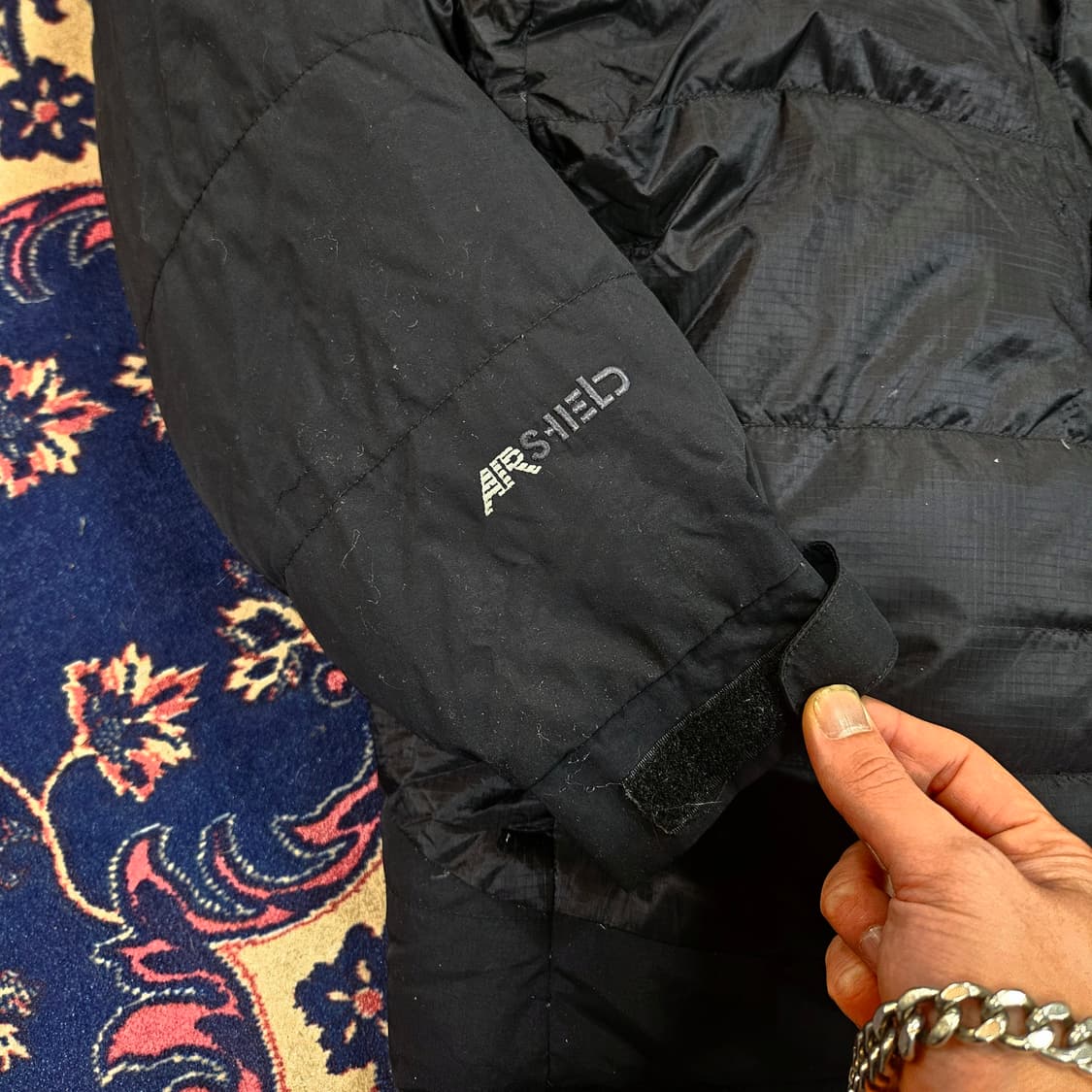 마운틴하드웨어 시그니쳐 구스다운 패딩 M size 상품이미지4