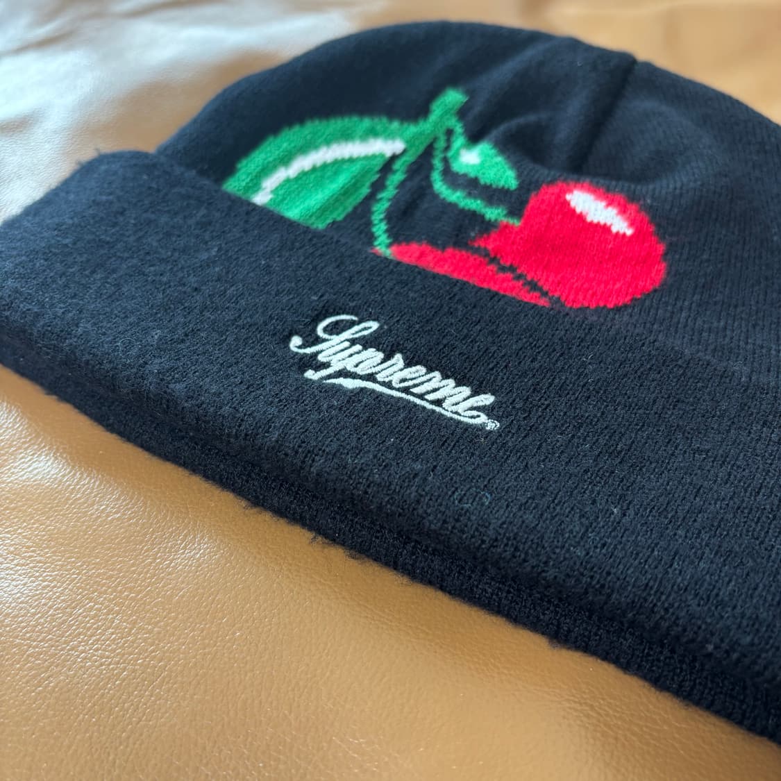 슈프림 비니 모자 체리 블랙 상품이미지2
