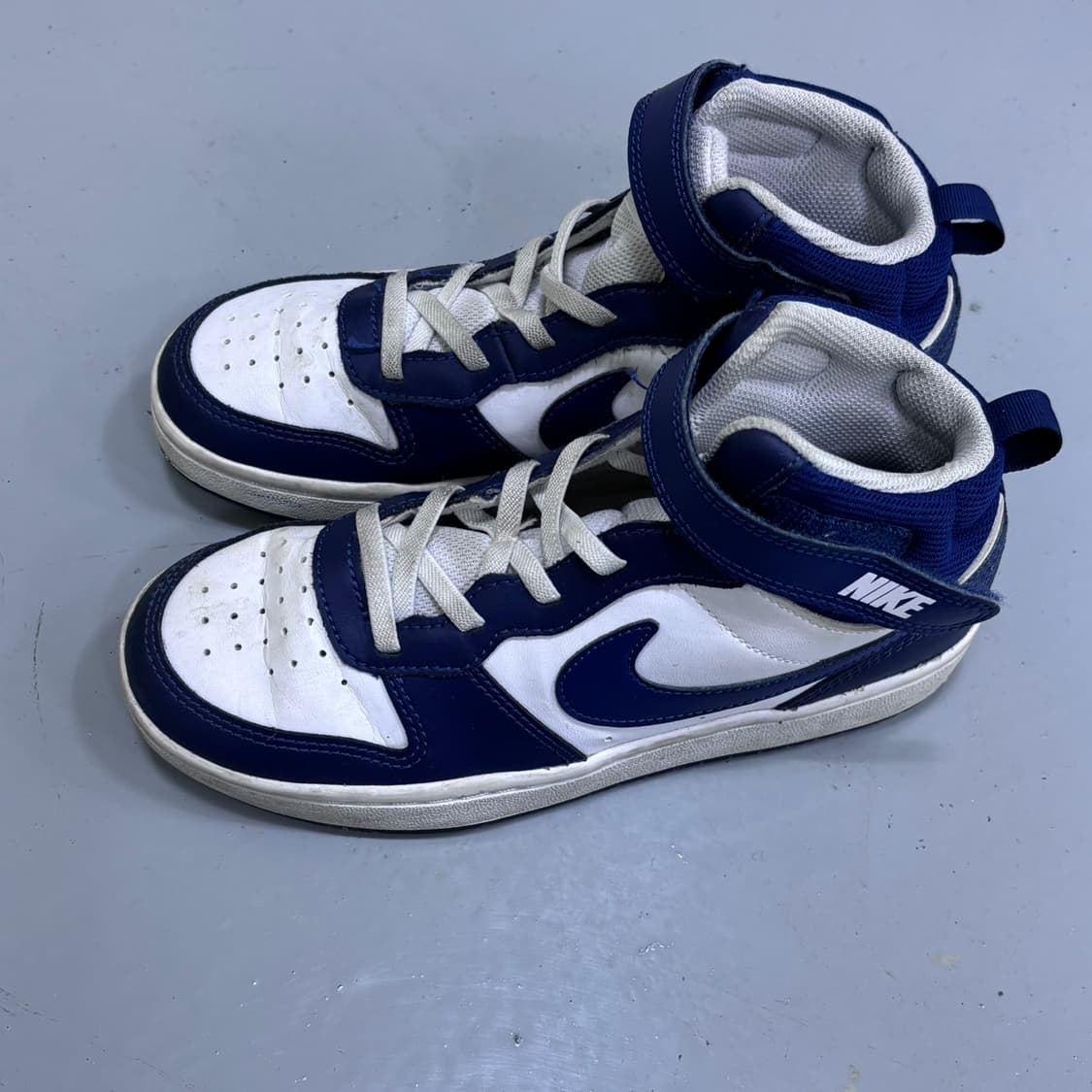 220 나이키 버로우 미드2 스니커즈 0406E 상품이미지4