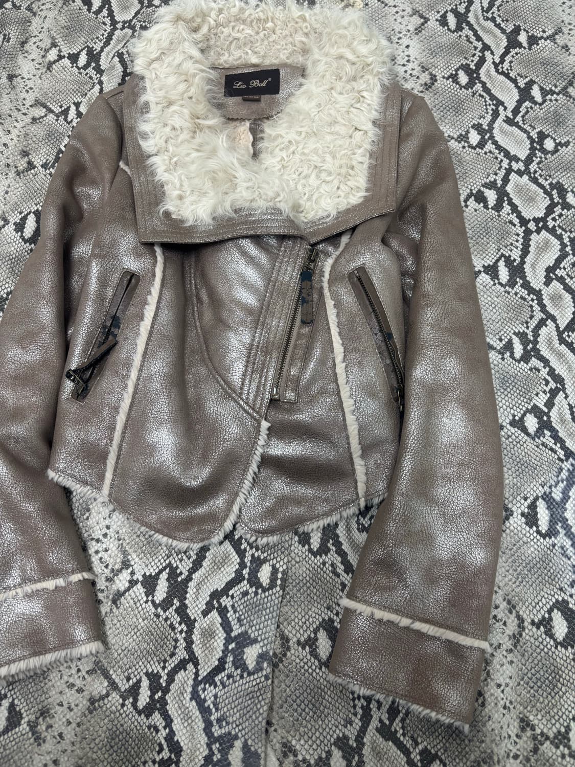 00’s Metal Fur Trimming Side Zip Short J 상품이미지5