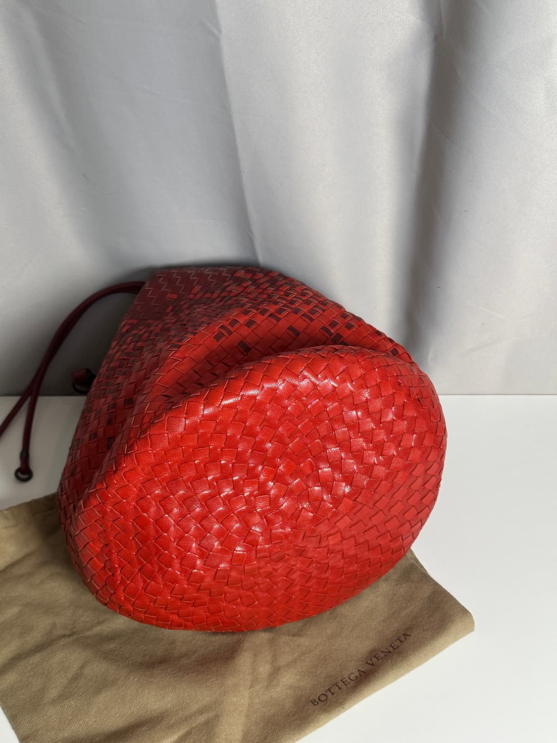 보테가 베네타 인트레치아토 버킷백  상품이미지7