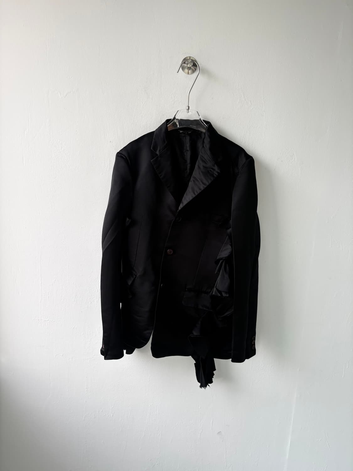 꼼데가르송 24aw 러플 사선 하이넥 블레이저 상품이미지6